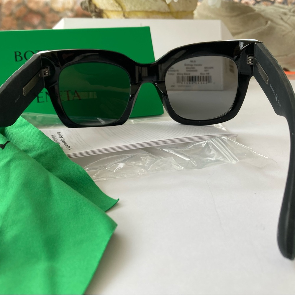 Botttega Veneta BV0007S Square Sunglasses - Picture 2 of 8